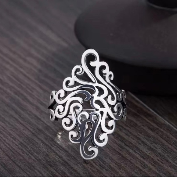 Adjustable Filigree Ring - Picture 1 of 5